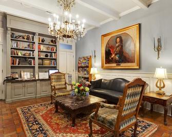 Prince Conti Hotel - New Orleans - Living room