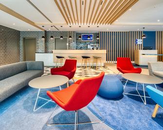 Holiday Inn Express Madrid - Airport - Madrid - Lounge