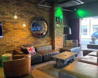 B&B HOTEL Inverness - Inverness - Lounge