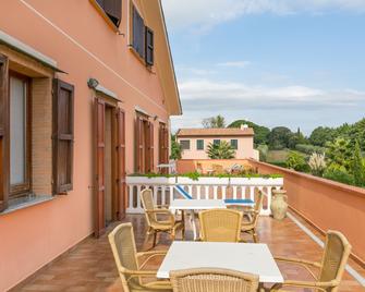 Agrihotel Elisabetta - Cecina - Balcony