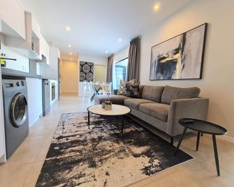 Mint Apartments Greenside - Johannesburg - Living room