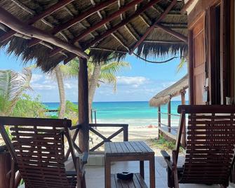 BT Live Tulum located at the party zone - Tulum - Balkon