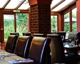 The Crown Hotel - Sudbury - Restaurant