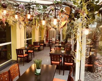 Hotel Arc-En-Ciel Colmar Contact Hotel - Colmar - Restaurant