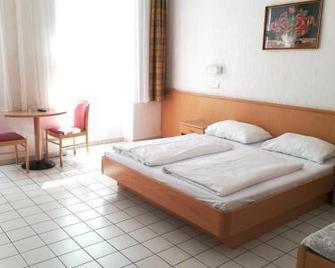 Pension Fünfhaus - Viena - Habitación