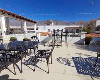 Iraola Hotel Boutique - Cafayate - Balkón