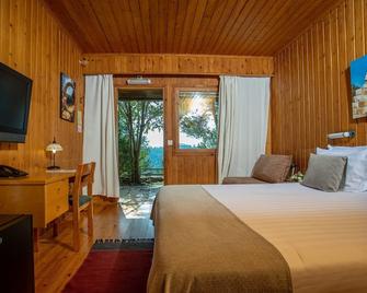 Logos hotel in Yad Hashmona - Newe Ilan - Bedroom