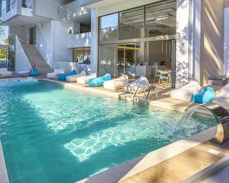 Triton Boutique Hotel - Кос - Басейн