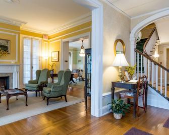 Stanton House Inn - Greenwich - Living room