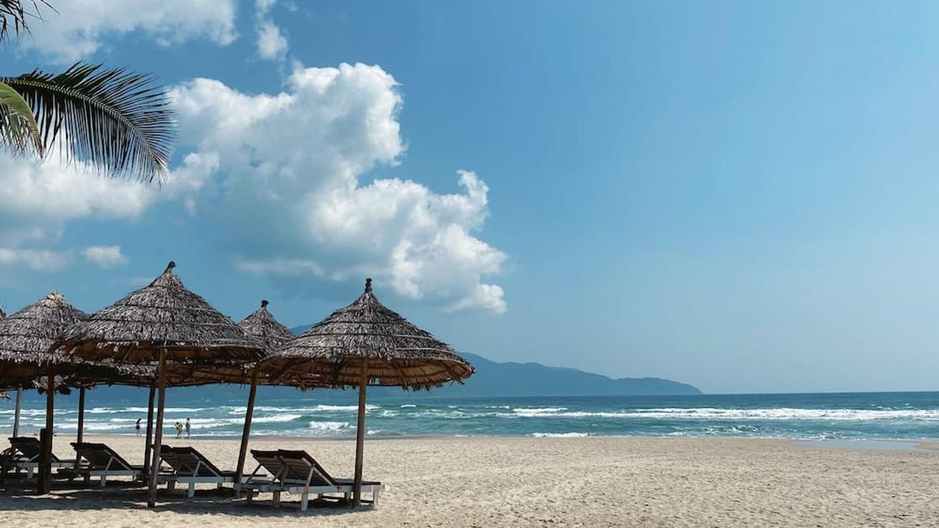 Ritzy Boutique Hotel Da Nang Beach