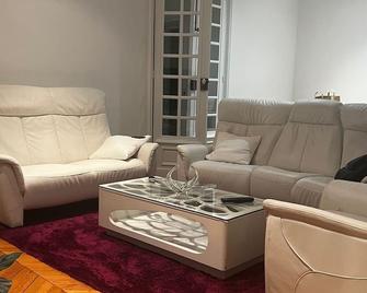 Eiffel Edge Escape 30 m from Eiffel tower - Paris - Living room