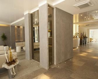 Hotel Carillon - Cervia - Lobby