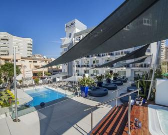Essence Hotel Boutique by Don Paquito - Málaga - Pool