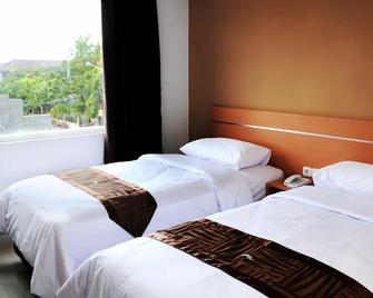 Nozz Hotel - Semarang - Habitación