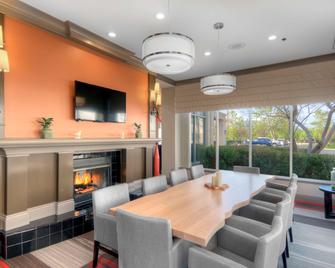 Hilton Garden Inn Livermore - Livermore - Comedor