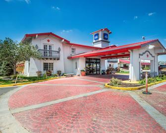 Americas Best Value Inn Denver - Denver - Building