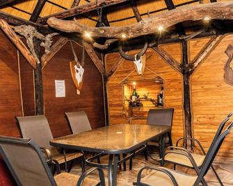 Hotel Uhland - Windhoek - Dining room