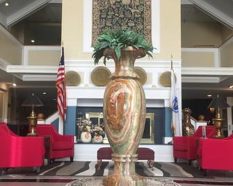 Ramada by Wyndham Seekonk Providence Area - Seekonk - Lobby
