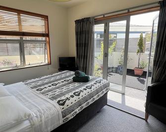 On Top Backpackers - Dunedin - Bedroom