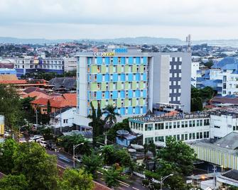 Hotel Citradream Semarang - Semarang - Edificio