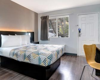 Motel 6 Sacramento North - Sác-cra-men-tô - Phòng ngủ