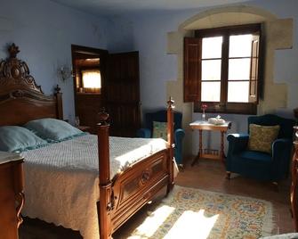 Hotel Masia Can Vive - Cabrera de Mar - Bedroom