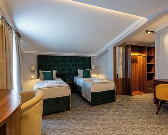 Hotel Ideall - Podgorica - Phòng ngủ