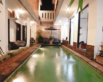 Bintang Darmawan Villa (Bdv) - Pemenang - Басейн