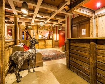 Hotel Le Portillo - Val Thorens - Front desk