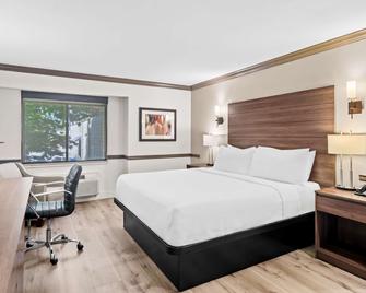 Best Western Maple Ridge Hotel - Mission - Bedroom