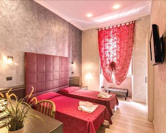 New Inn - Roma - Habitació