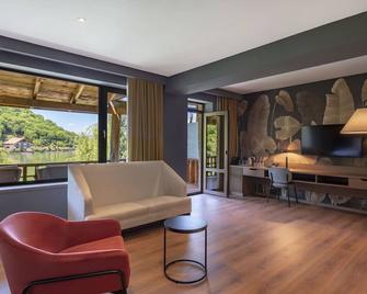 Lopota Lake Resort & Spa - Telavi - Living room