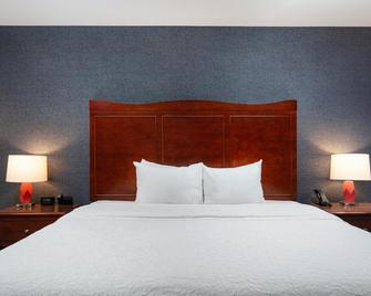 Hampton Inn Medford - Medford - Habitación