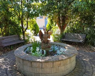 Motel Traralgon - Traralgon - Патіо