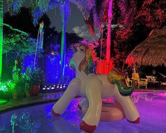 Clothes optional Tranquil Private room Paradise. In Fort Lauderdale. - Wilton Manors - Piscina