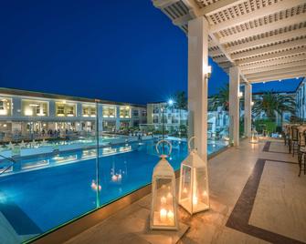 Zante Park Resort & Spa, BW Premier Collection - Laganas - Piscina