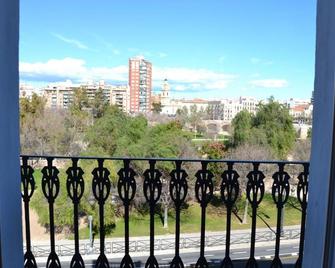 Blanq Carmen Hotel - Valencia - Balcony