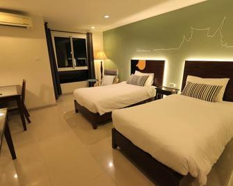 The Royal Bee Aparthotel Don Mueang International Airport - Bangkok - Bedroom