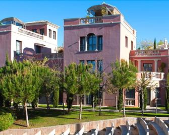 The Villas by Villa Padierna - Benahavis - Gebäude
