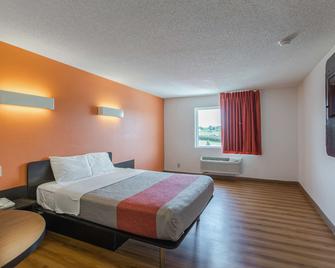 Motel 6 Omaha Central - Omaha - Bedroom