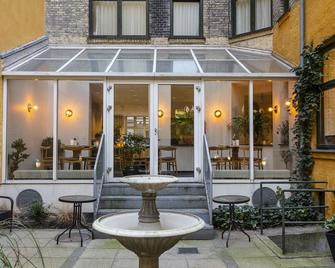 City Hotel Nebo - Copenhagen - Patio
