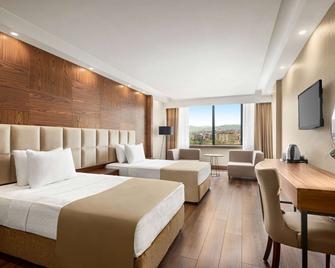 Ramada Plaza by Wyndham Samsun - Samsun - Bedroom