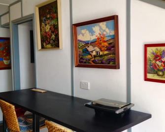 XYL unique home stay with organic food - Caloundra - Comodidade do quarto
