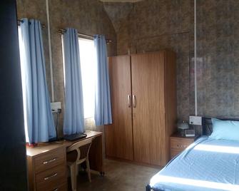 Tower Room at Marine Lines - Bombay - Habitación