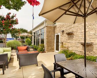 Hilton Garden Inn Chattanooga/Hamilton Place - Chattanooga - Uteplats