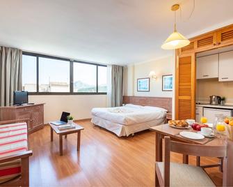 Apartamentos Carlos V - Alcudia - Makuuhuone