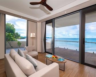 Palau Sunrise Sea View Landison Retreat - Koror - Wohnzimmer