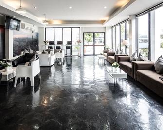 Anda Ramkhamhaeng By St.James Hotel - Bangkok - Lobby