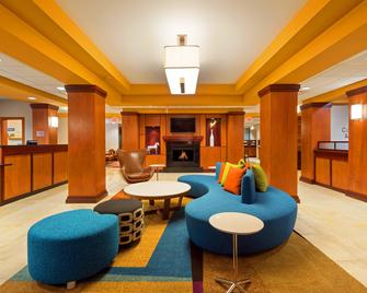 Fairfield Inn & Suites by Marriott Louisville Downtown - Louisville - Lobby