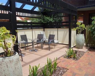 Glenelg Gateway Apartments - Glenelg - Patio
